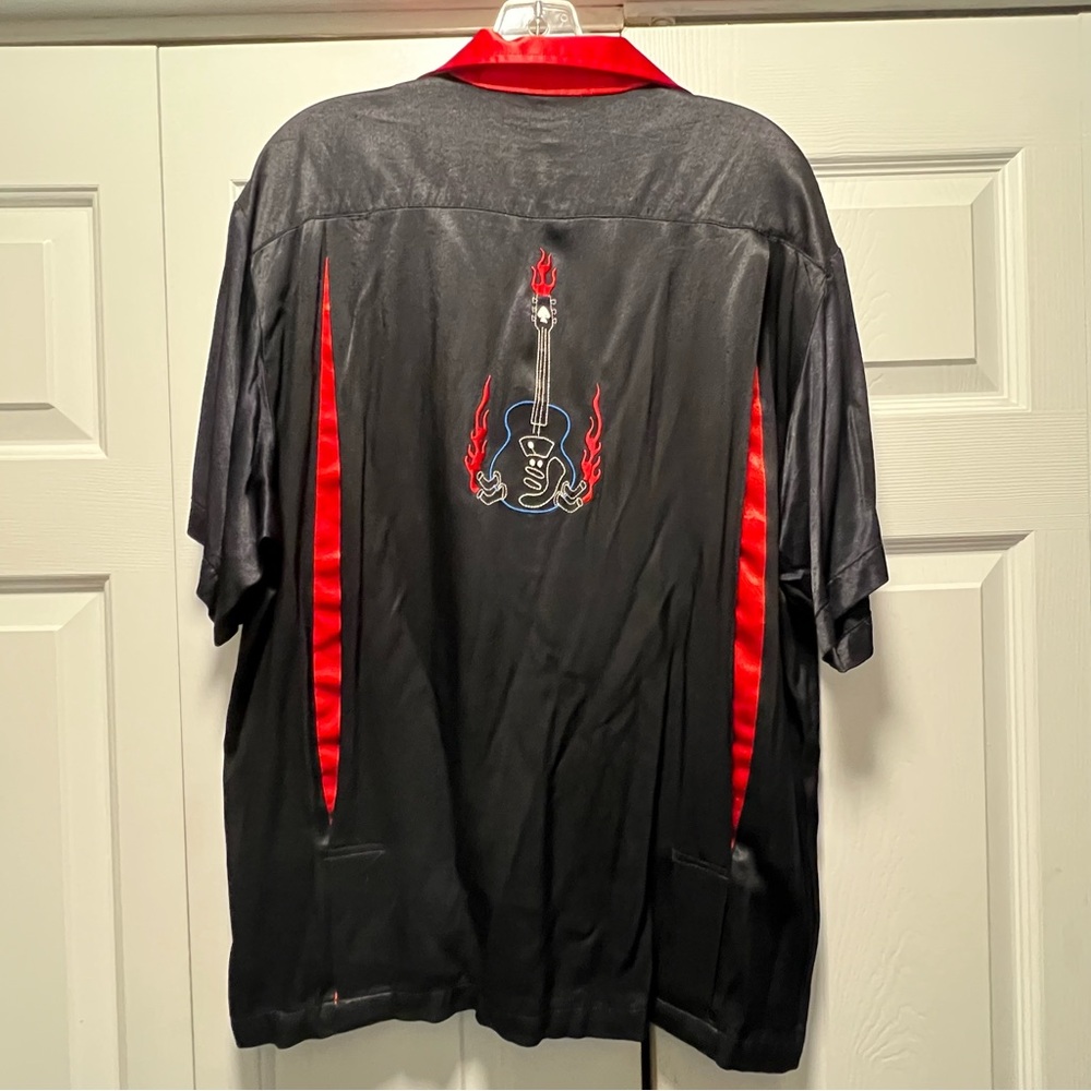 VTG Johnny Suede Button Up Shirt Mens XL Bowling Black Red Guitar Polyester USA